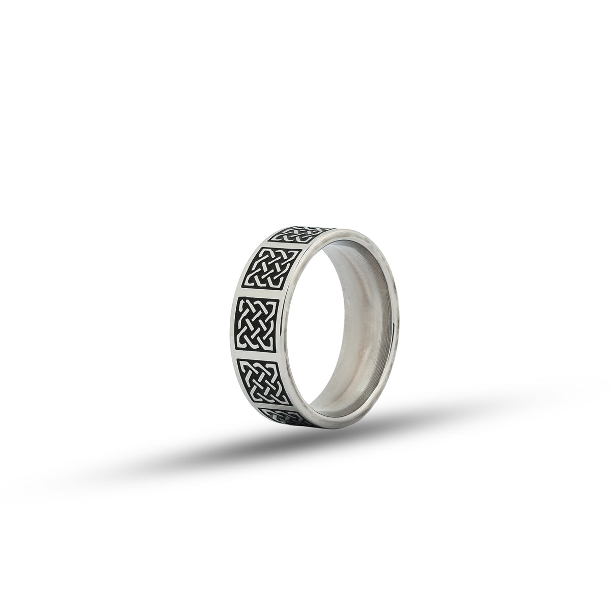 Elegant Groove Ring